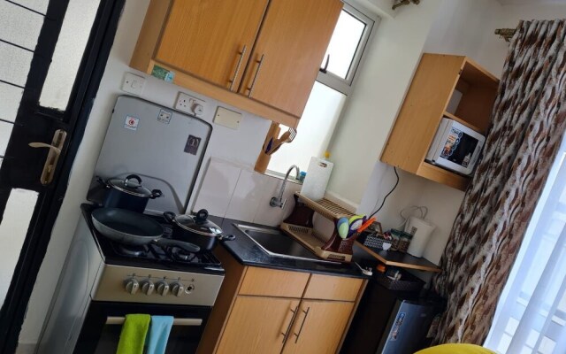 Lux Suites Racecourse Studio Apartments