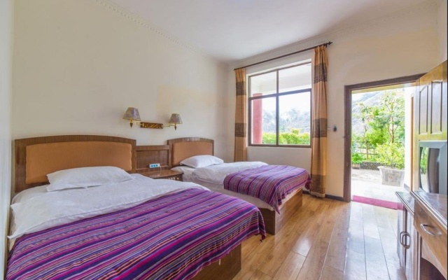 Tinas Youth Hostel – Guest Rooms – Shangri-La