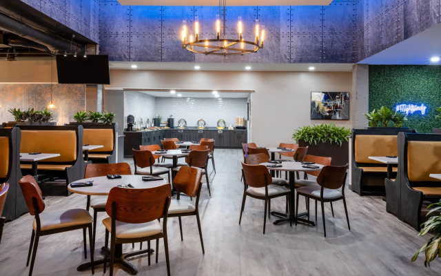 Wyndham Indianapolis Airport