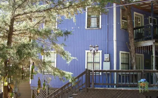 Bluebonnet Inn