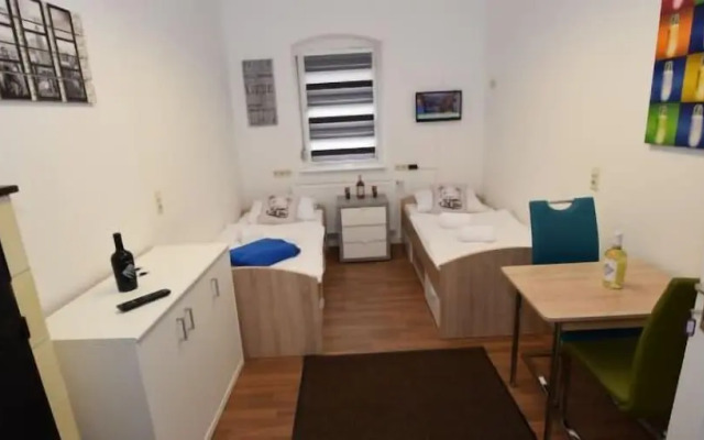 Monteurzimmer Kircheim unter Teck - Hostel