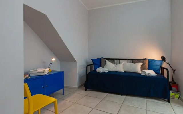 Bright Rooftop by Napoliapartments