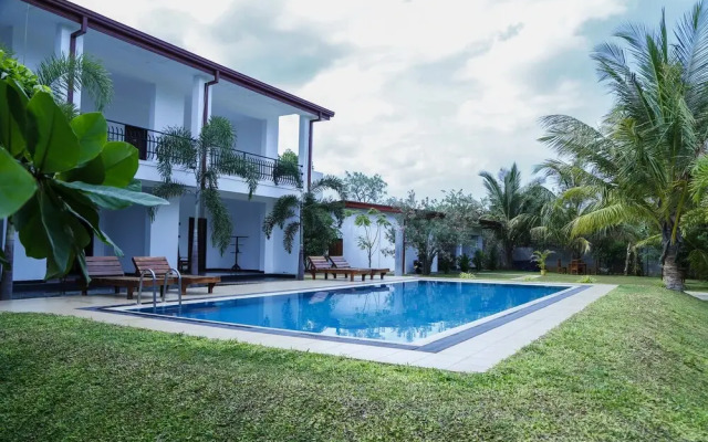 OYO 310 Sea Lagoon Beach Hotel