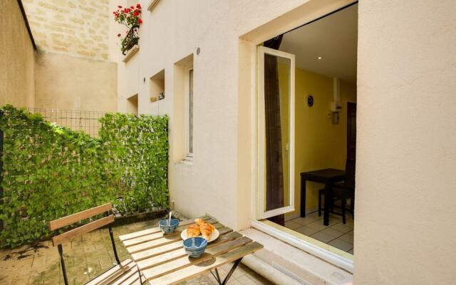 Tranquil Abode With Private Terrace In The 15Th Arrondissement