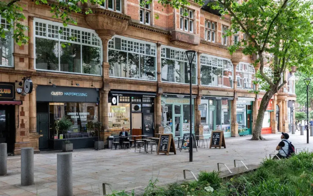 Great Russell Street by Onefinestay