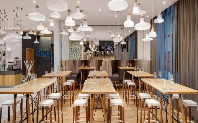 Holiday Inn Frankfurt - Alte Oper by IHG