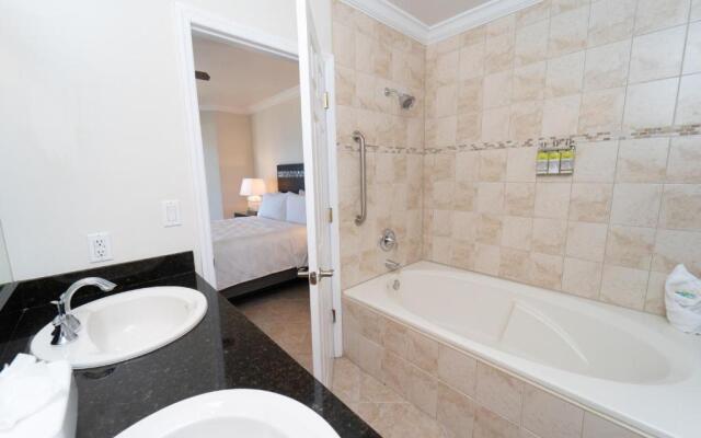 Holiday Inn Resort Grand Cayman by IHG