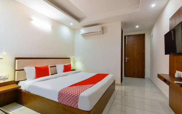 Oyo 46208 Hotel Park Land