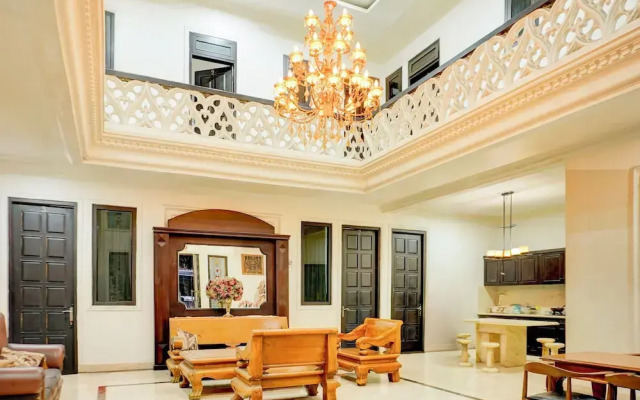 Hotel O Stasiun Cirebon Kejaksan Near Alun Alun Cirebon Formerly Family Homestay