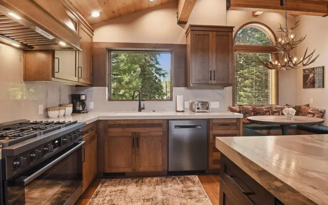 Shoreline Vista | 180° Lake Views | Pet-Friendly | 2 Master Suites