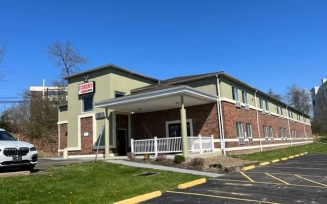 Economy Inn - Pittsburgh Airport