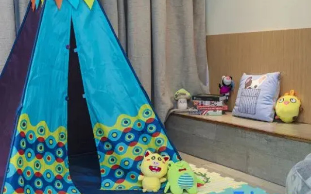 Vyluk Hotel Chongqing Light Rail Station