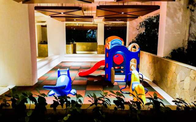 Modern and Comfort 2BR Bassura City Apartment