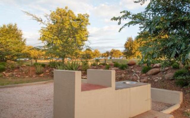 Impisi Safari Lodge