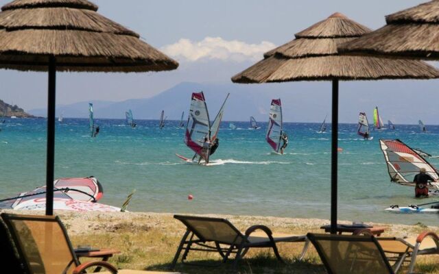Nefeli Wind Club Apartments
