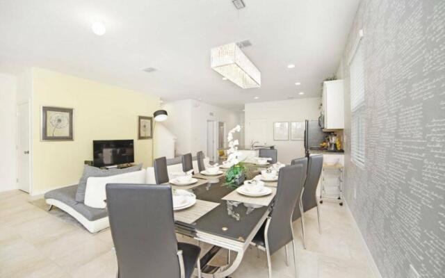 AmazingHouse 5B/5.5B PrivatePool @Disney @Solterra