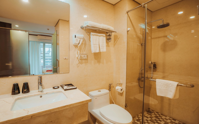 Thang Long Opera Hotel