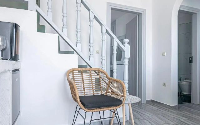 Phaos Santorini Suites
