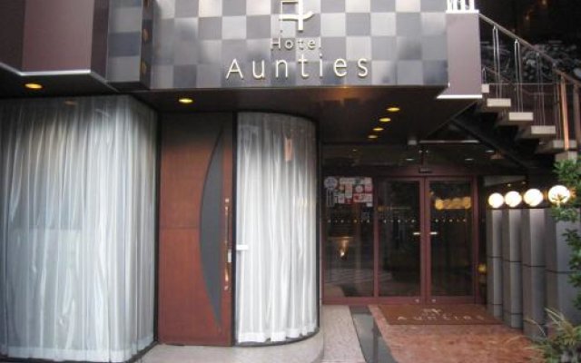 City Hotel Aunties