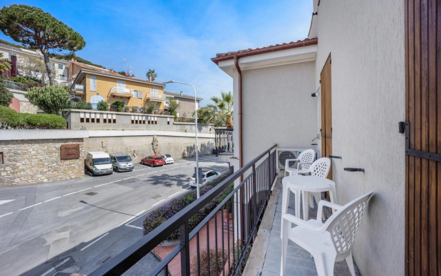 Borgo Della Rovere E2/8