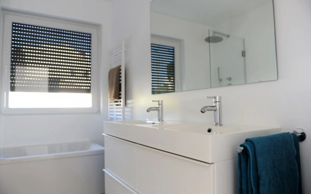 Biscaia Atlantic View by Lisbon Coast