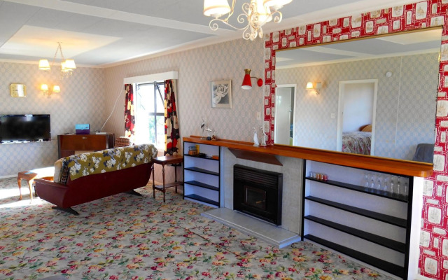 Bobs Bach - Mt Maunganui Bach