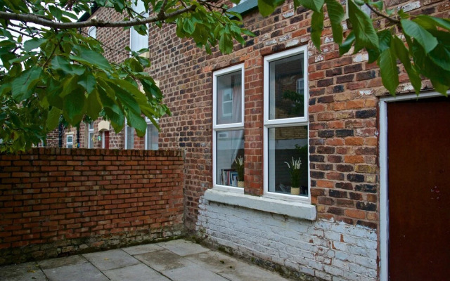 Liverpool City Stays - Close to City Centre Shared Bathroom GG