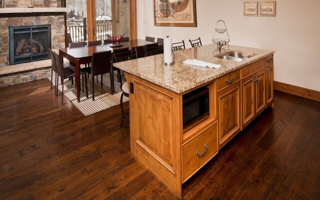 Landmark 4Br PentH 607