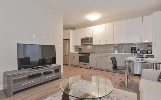 Global Luxury Suites East Boston