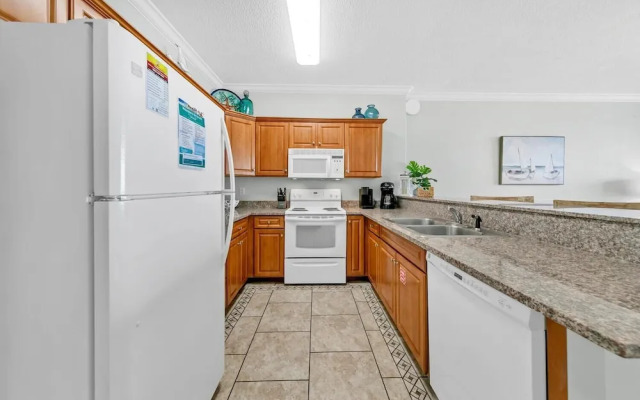 Twin Palms 804