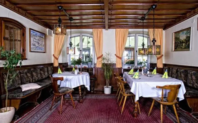 Hotel- und Brauereigasthof Hirsch