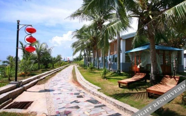 Tianfu Yunlong Bay Holiday Resort