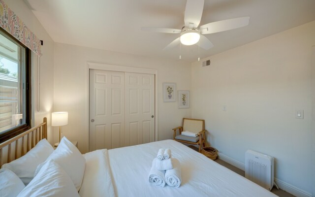 Bakersfield Oasis: Private Pool, Hot Tub & Patio!