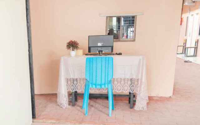 OYO 3124 Kailli Kost