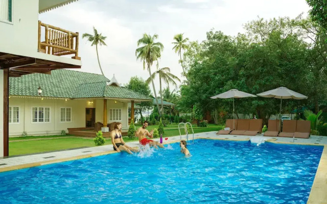 Cyrus Resort by Tolins Hotels & Resorts