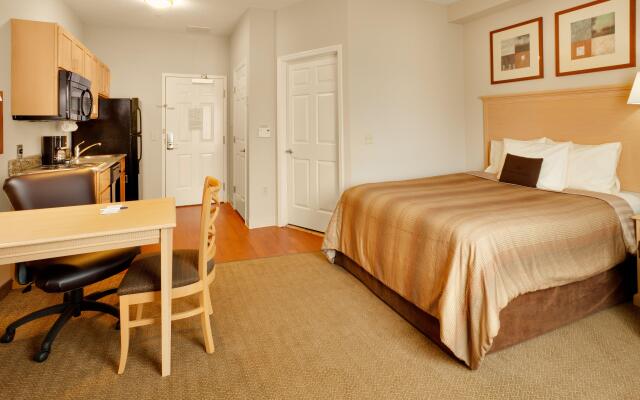 Candlewood Suites Harrisburg I-81 - Hershey Area, an IHG Hotel