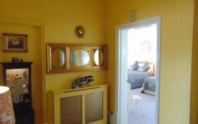 Holywell Guest House