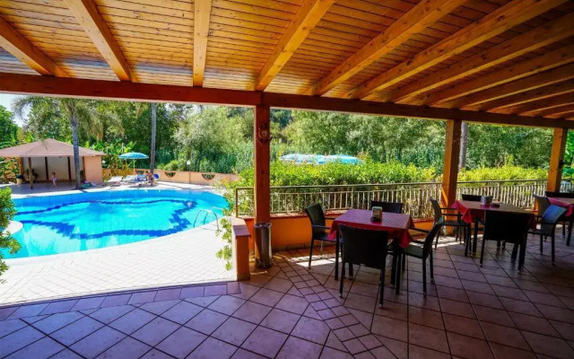 Old River Residence