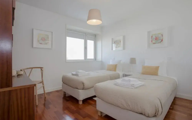 Liiiving - Bright Light Apartment