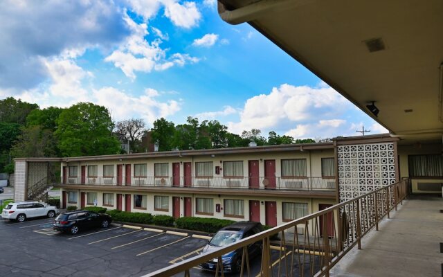 Campus Inn