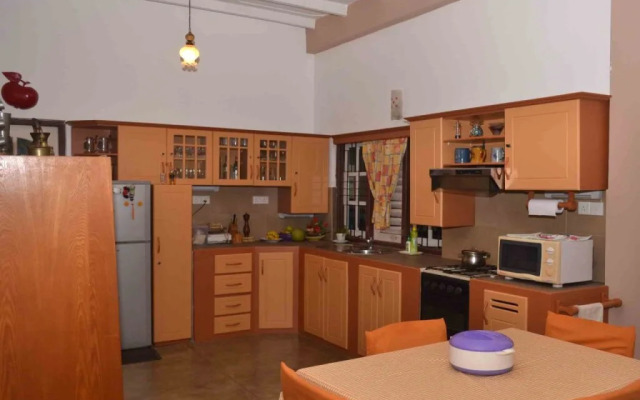 Sujatha's Homestay Residence