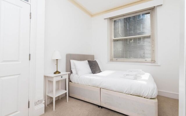 Super Exclusive 3 Bedroom Flat Heart of Chelsea