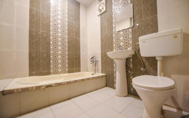 OYO 10566 Hotel Shanti Guest House