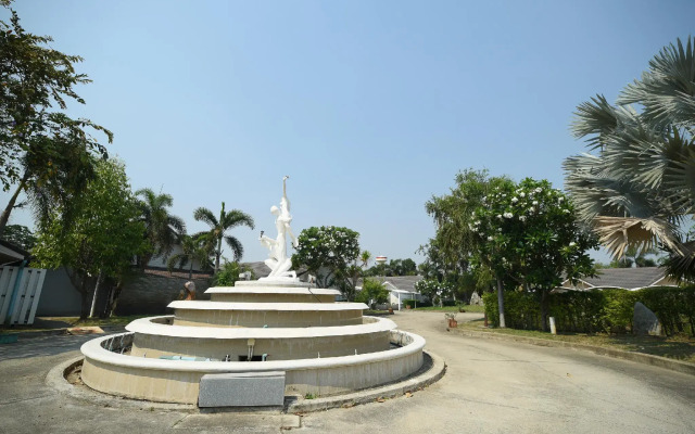 OYO 926 Sydney Resort