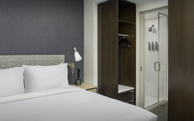Residence Inn By Marriott New York Queens