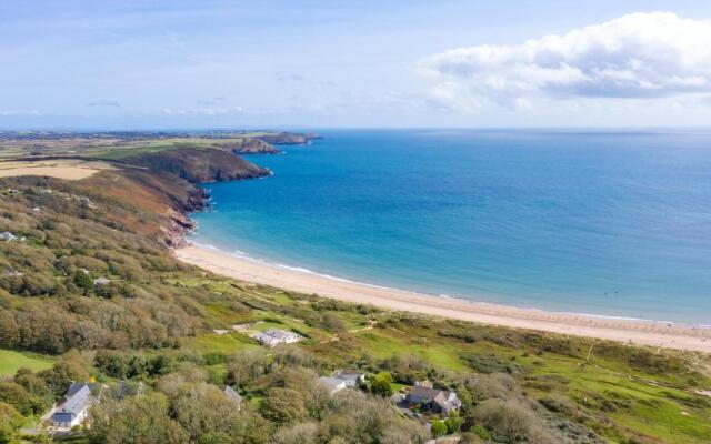 Freshwater Bay - Sea View Apartment