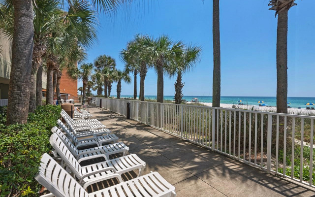 Radisson Beachfront Hotel - Panama City Beach