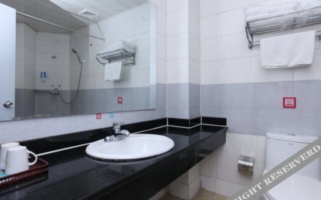 π Hotels (Changzhou Dinosaur Park)