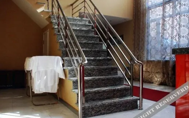 Mudanjiang Three Centimeters Holiday Hotel