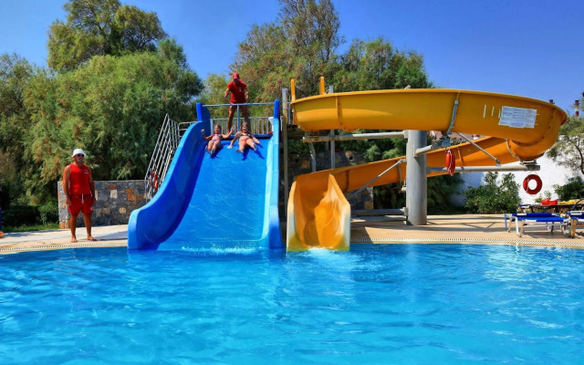 Apollonia Resort & Spa